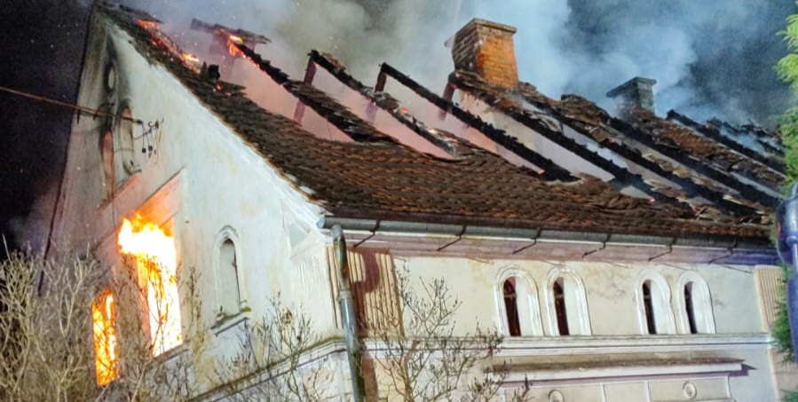 Pożar budynku mieszkalnego w Szalejowie Dolnym