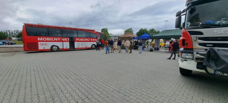 Krwiobus przy Galerii Twierdza Kłodzko. Podziel się tym, co najcenniejsze!