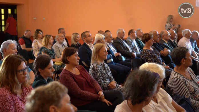 Uroczysta sesja w Międzylesiu