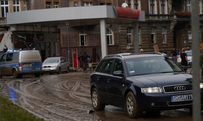 Jest decyzja prokuratury w sprawie  szabrowników ze stacji Orlen w Kłodzku!