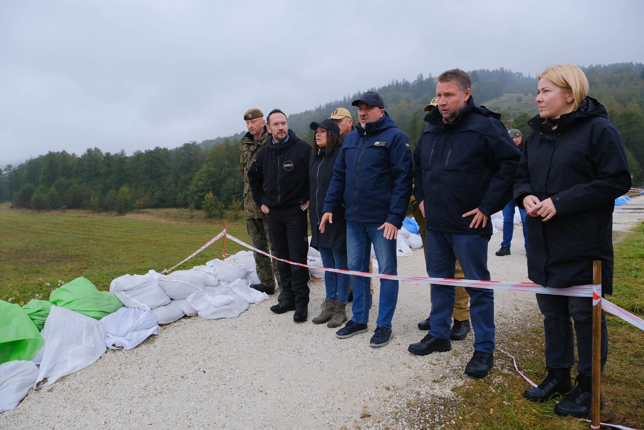 Wizyta Marcina Kierwińskiego w dotkniętych przez powódź gminach powiatu kłodzkiego