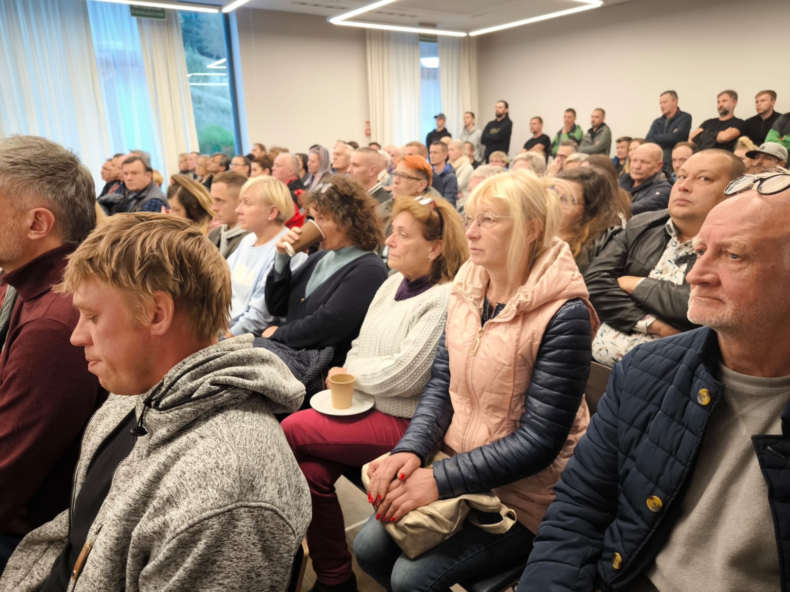 Spotkanie ministra Rozwoju i Technologii, Krzysztofa Paszyka z przedsiębiorcami poszkodowanymi w wyniku powodzi