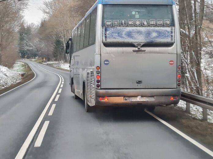 niesprawny autobus