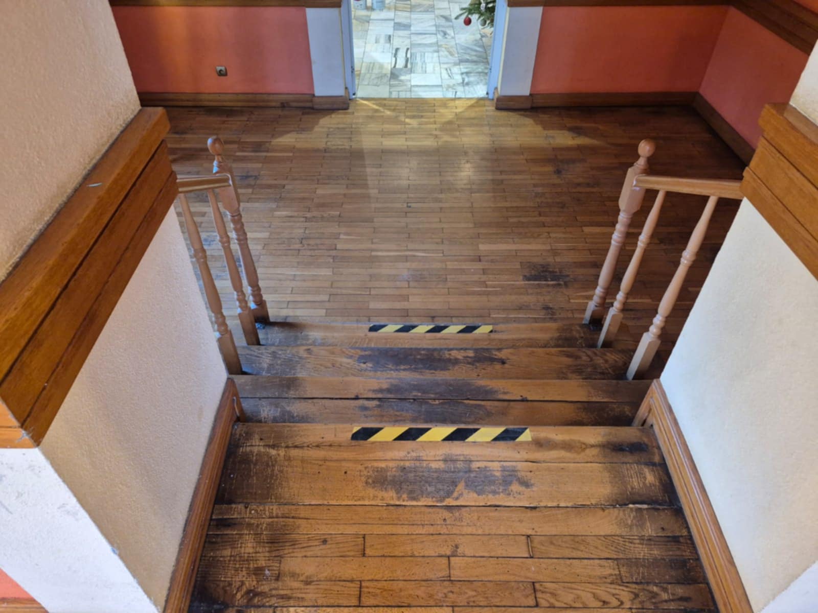 Przygotowania do turnusów NFZ w Uzdrowisku Lądek-Długopole S.A. – odnowione wnętrza czekają na gości