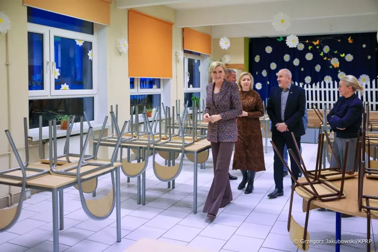 Wizyta Pierwszej Damy RP Agaty Kornhauser-Dudy w Stroniu Śląskim i Lądku-Zdroju