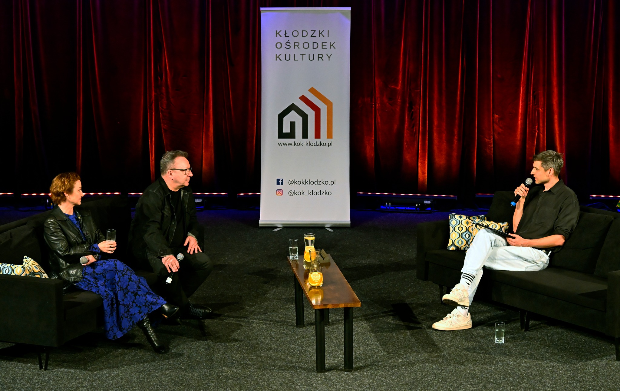 Wyjątkowy wieczór w Kłodzkim Ośrodku Kultury. Projekcja filmu „Błazny” i spotkanie z wybitnymi aktorami