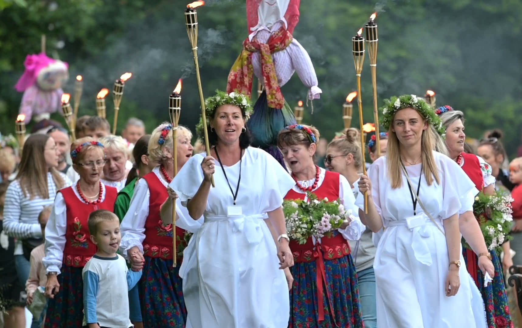„Kwiat Jednej Nocy” – słowiańska magia nad Czarnym Stawem w Dusznikach-Zdroju [Foto]