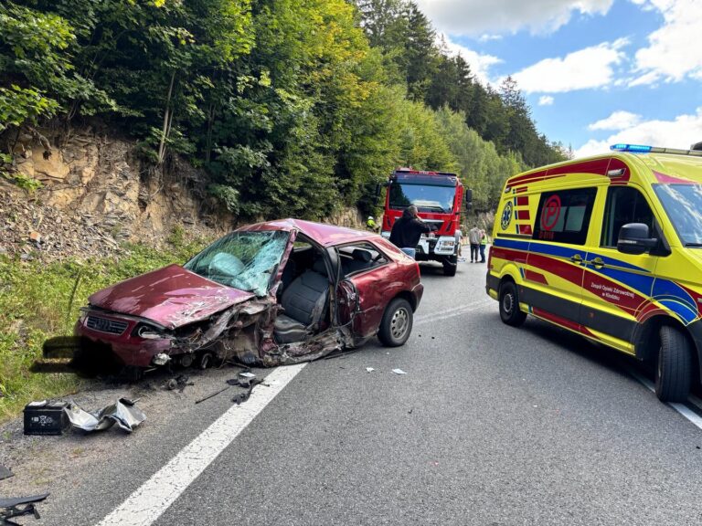 Wypadek na DK-8 na wysokości miejscowości Zielone Ludowe