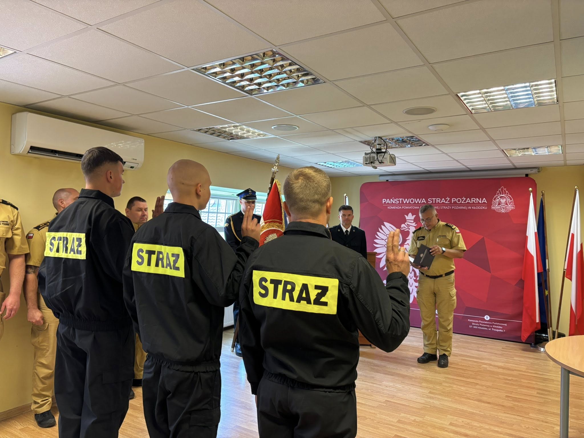 Nowi strażacy w szeregach KP PSP Kłodzko