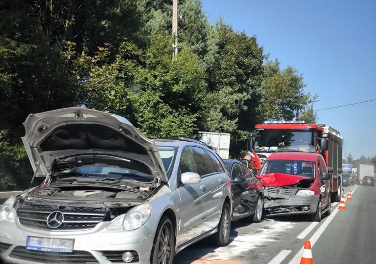 Kolizja na DK-8 w Szalejowie Górnym [Foto]