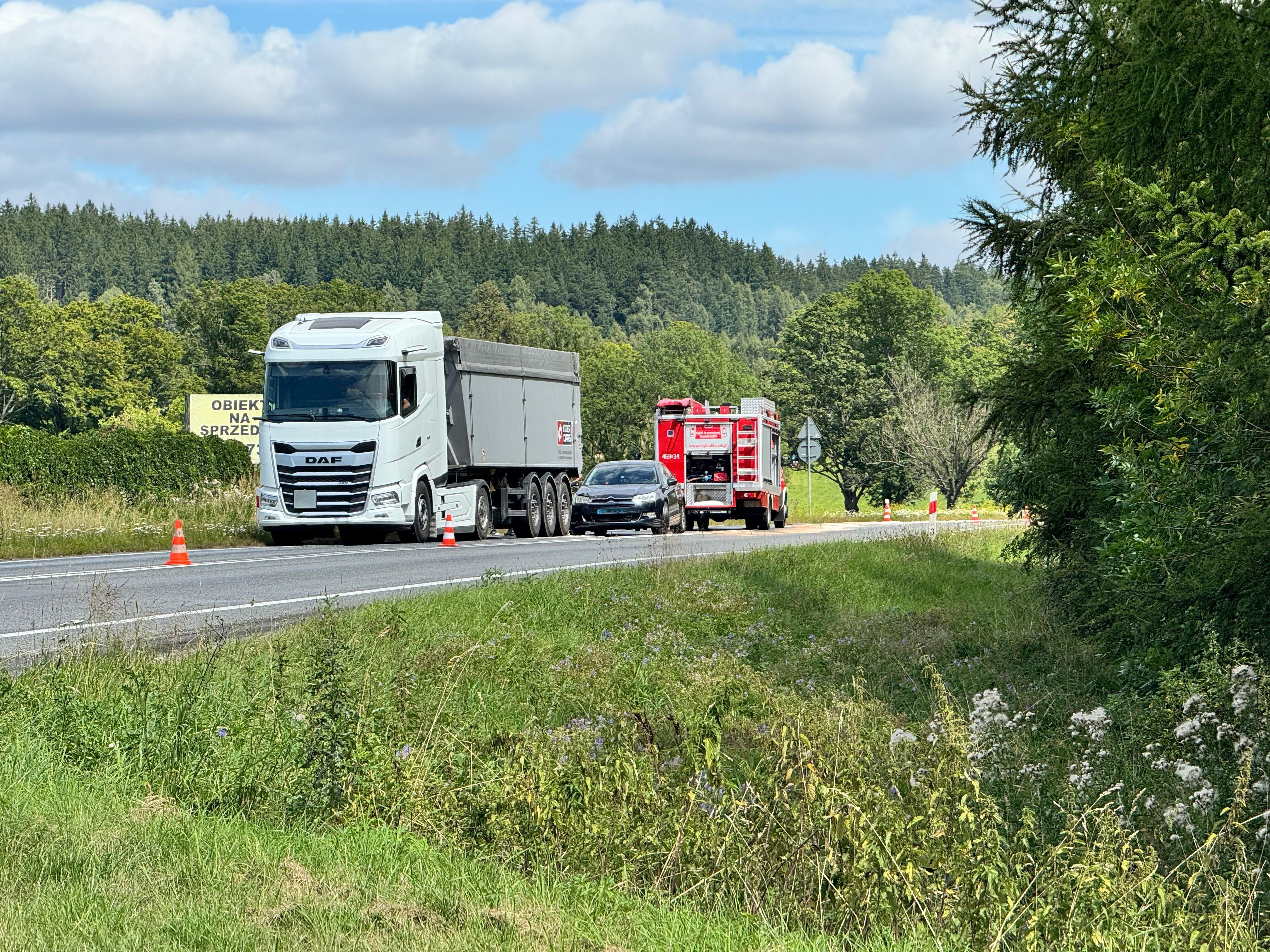 Utrudnienia na DK-8 w Szczytnej [Foto]