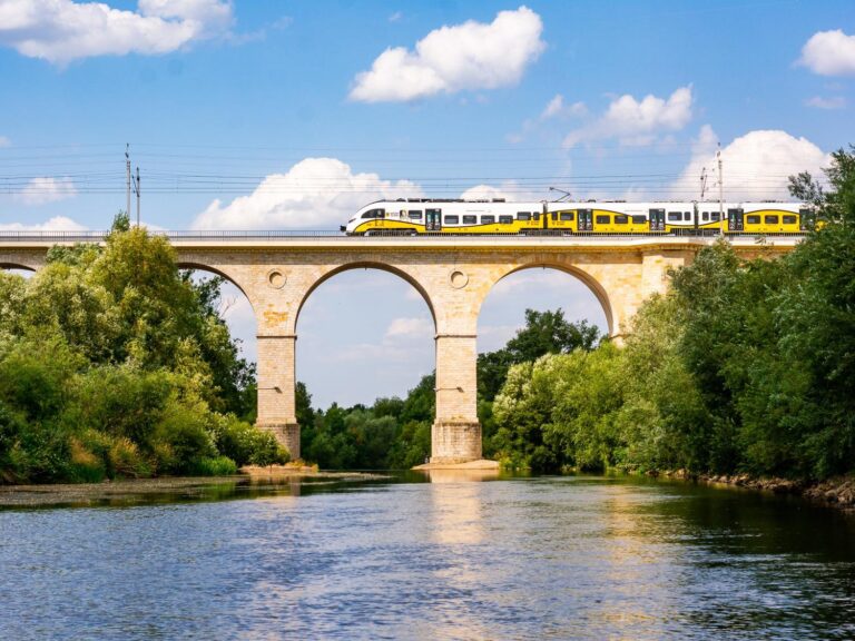 Ponad 617 mln zł trafi z KPO do Kolei Dolnośląskich