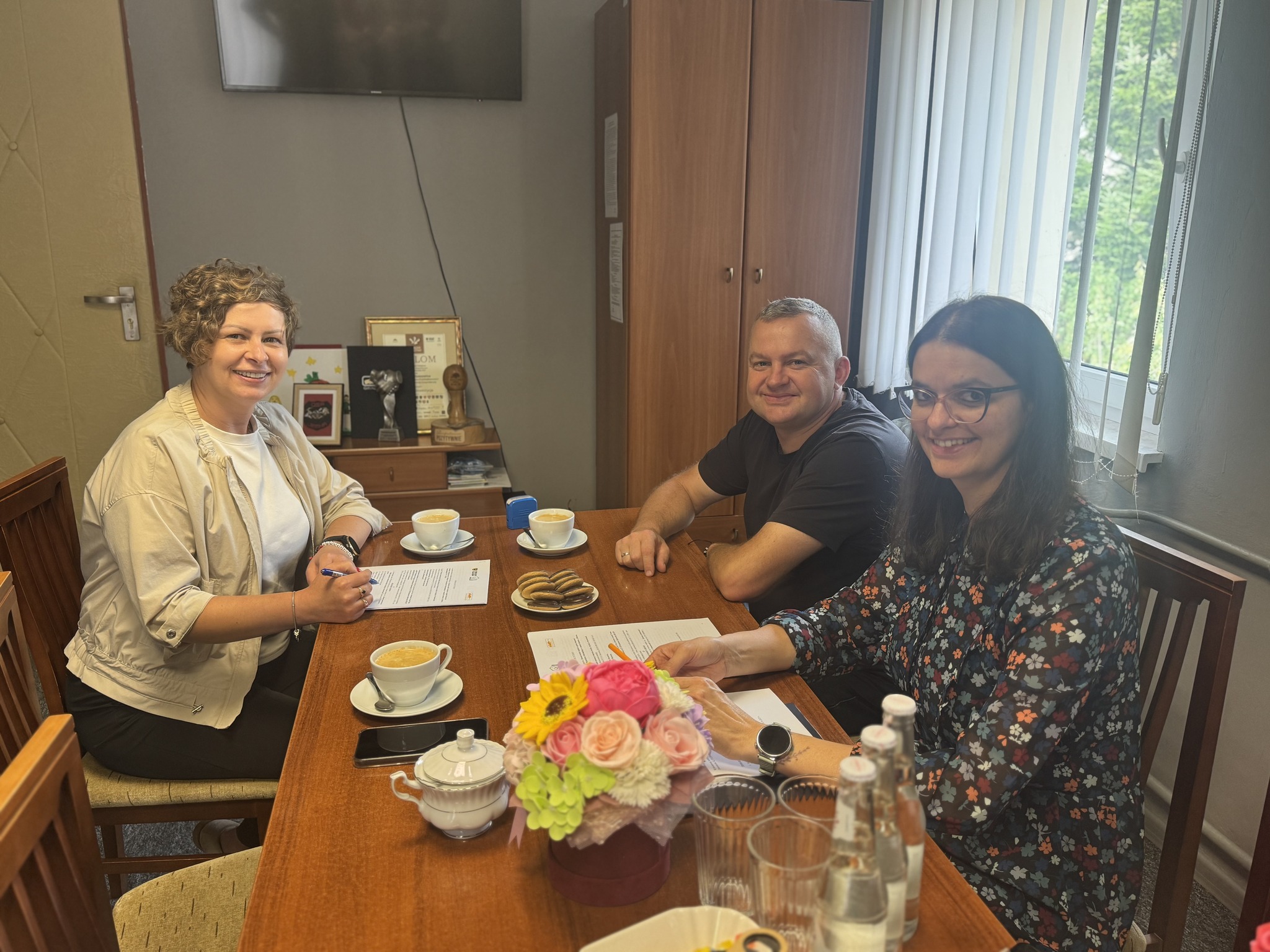 Umowy na remonty świetlic wiejskich w Grodziszczu i Stoszowicach podpisane!