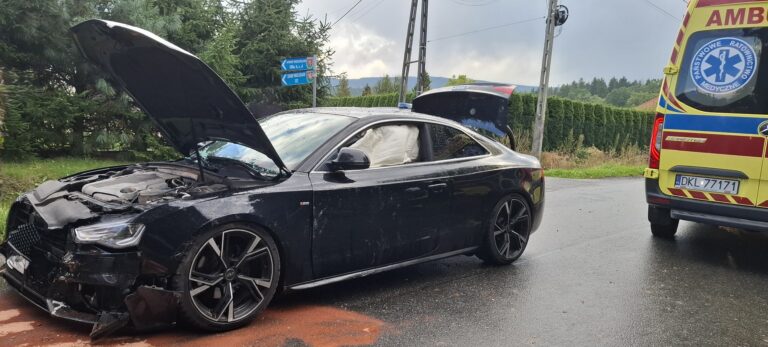 Zderzenie dwóch pojazdów w Starym Wielisławiu