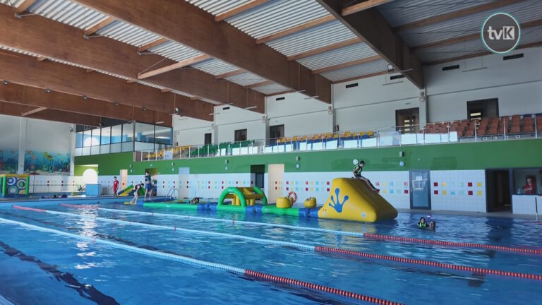 Otwarcie krytej pływalni w Kłodzku po przerwie technologicznej