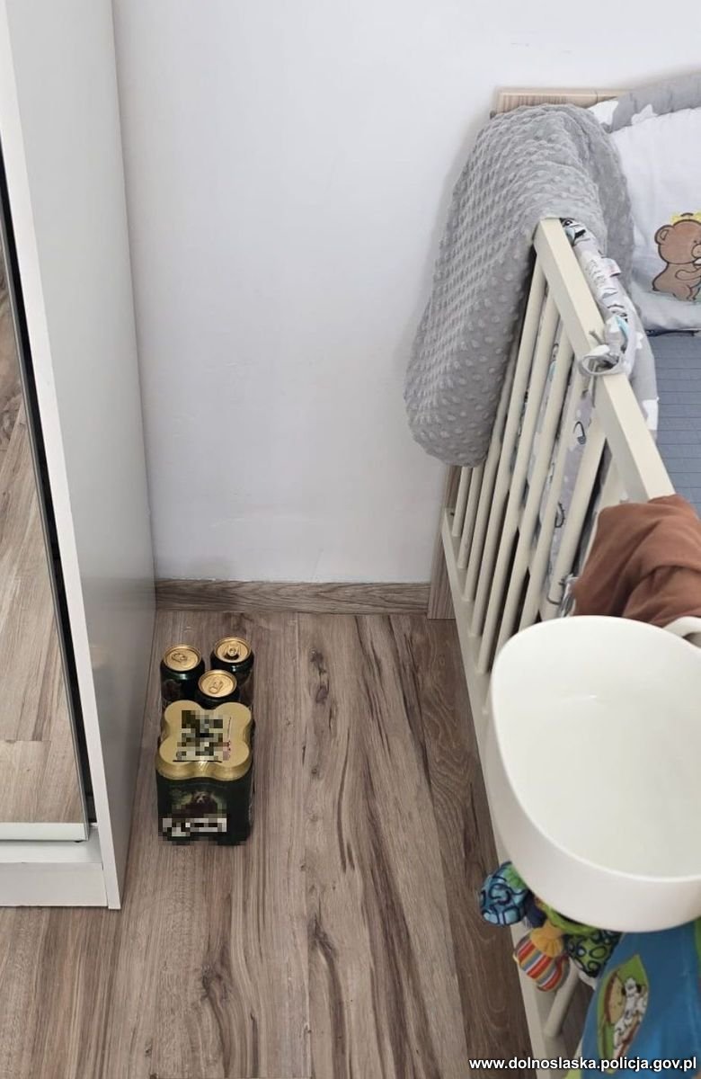 Opiekowali się noworodkiem mając blisko 3 promile! Sąd zdecydował o umieszczeniu malucha w Domu Małego Dziecka