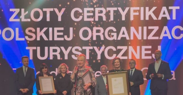 Twierdza Srebrna Góra ze Złotym Certyfikatem POT 2025! Prestiżowe wyróżnienie dla dolnośląskiej perełki