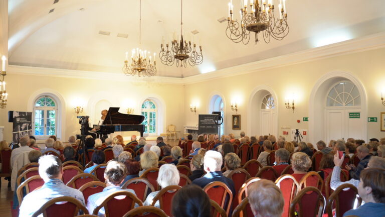 Koncert duetu fortepianowego Gabrieli Paluch-Dutki i Justyny Gabzdyl