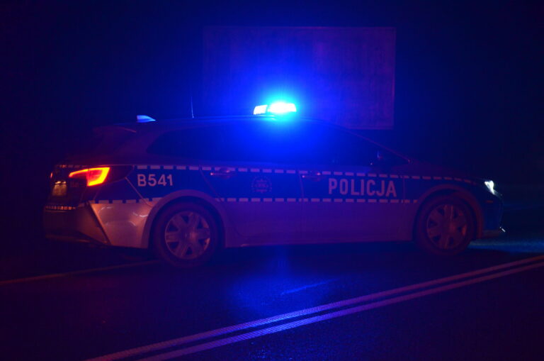 Potrącił rowerzystę i uciekł z miejsca wypadku. Policjanci ustalili i zatrzymali podejrzanego