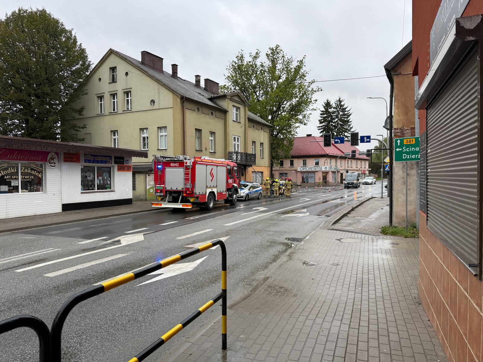 Kolejna kolizja na skrzyżowaniu w Nowej Rudzie Słupcu