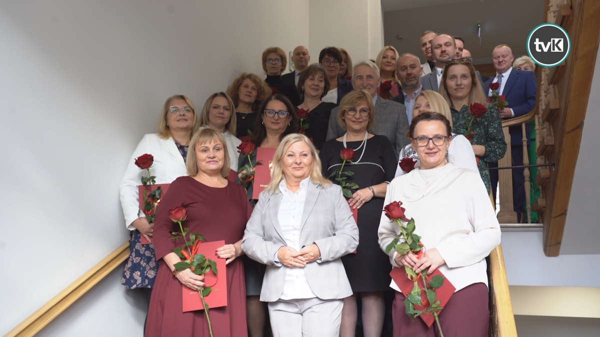 Wyróżnienia i podziękowania podczas XIII Sesja Rady Powiatu Kłodzkiego