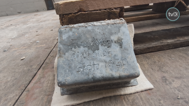 TYLKO U NAS! Z ostatniej chwili. Niezwykłe odkrycie pod figurą Św. Krzysztofa w kościele w Kłodzku