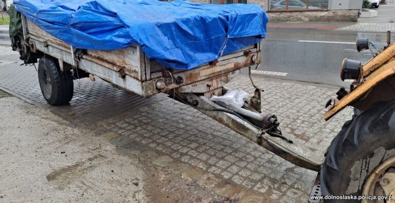 Bez hamulców i z ładunkiem węgla. Policjanci zatrzymali niebezpieczny pojazd