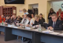 Radni zdecydują co ze szkołą Reymonta