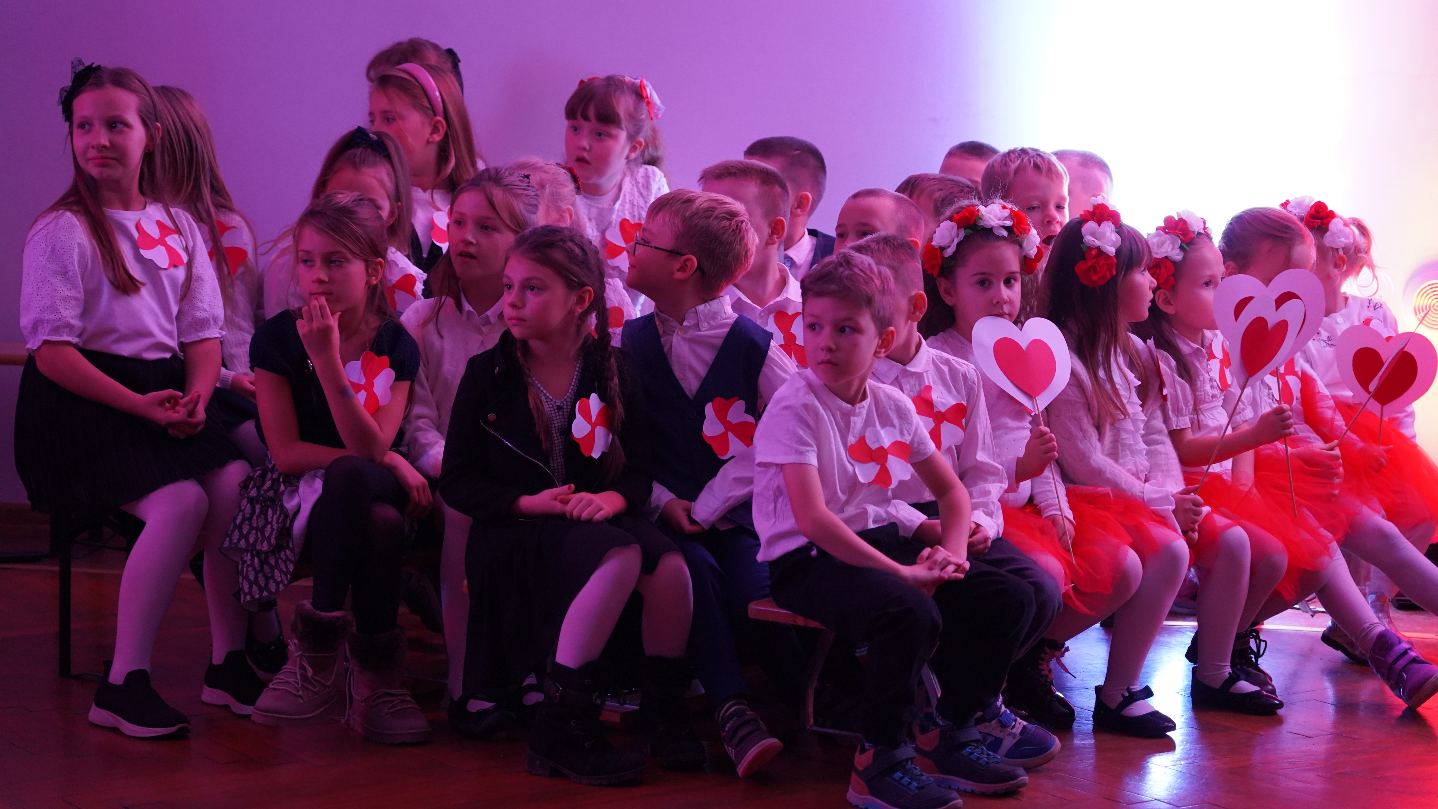 Wieczornica z okazji Narodowego Święta Niepodległości w Chocieszowie [Foto]