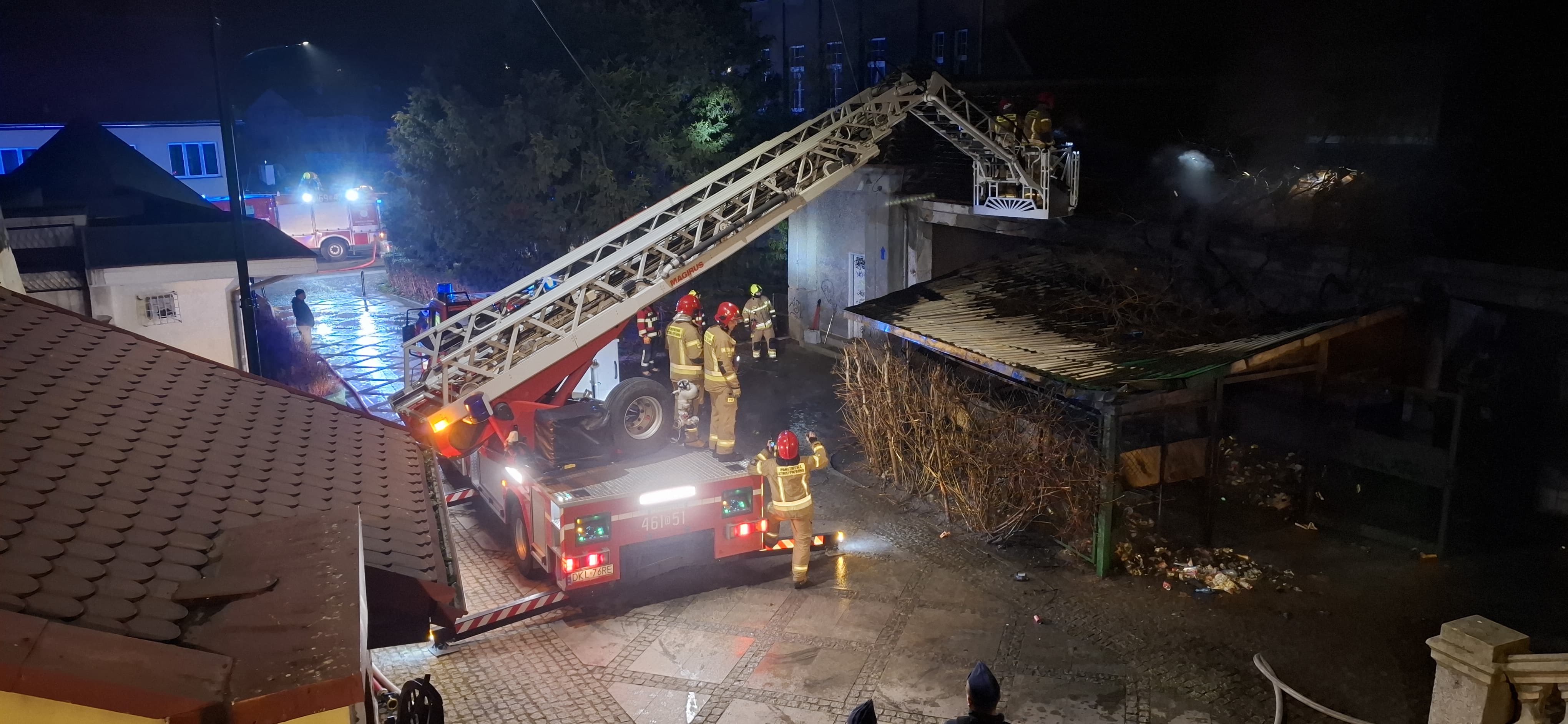 Pożar przy ul. Zawiszy Czarnego w Kłodzku