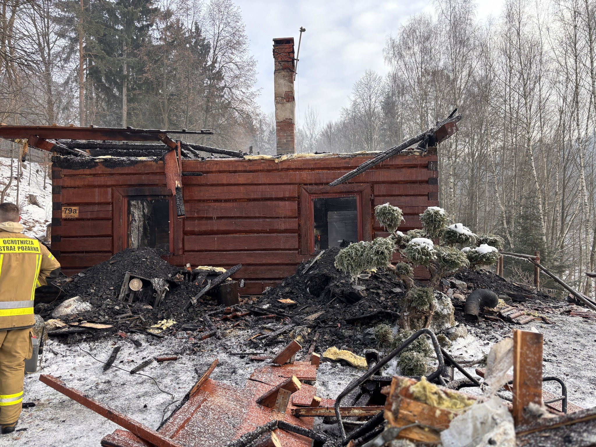 Nocny pożar w Kudowie-Zdroju. Ogień całkowicie strawił budynek