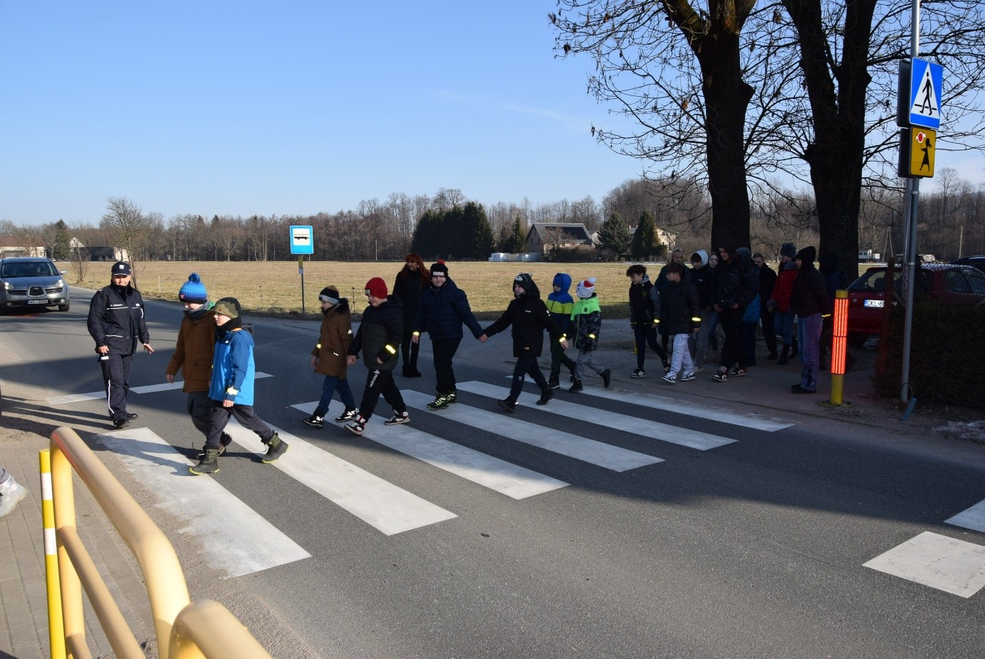 Nowoczesne przejście Safepass przy szkole w Długopolu Dolnym