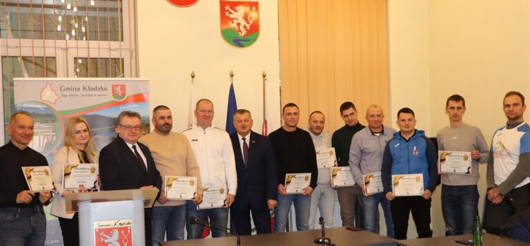 Sport w gminie Kłodzko z solidnym wsparciem. Promesy na 2026 rok rozdane lokalnym klubom