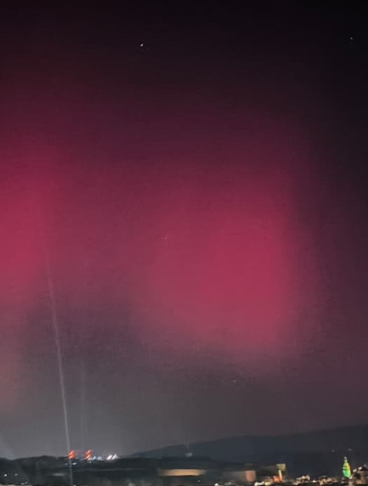 Zorza polarna rozświetliła nocne niebo nad powiatem kłodzkim