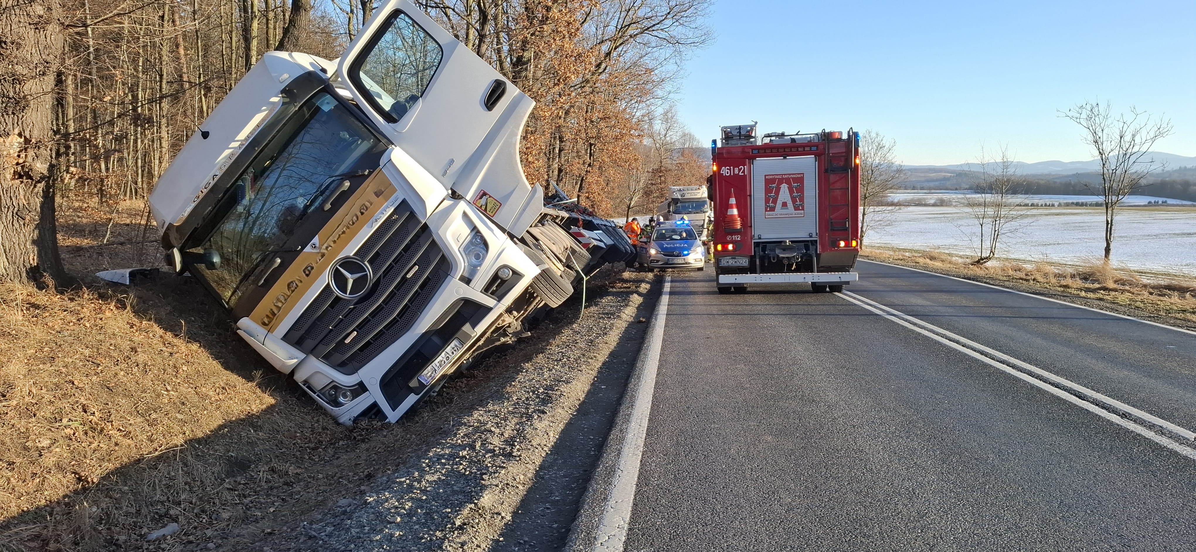 Zdarzenie drogowe na DK-46. Ruch odbywa się wahadłowo