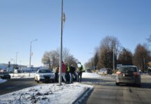 Kolizja na rondzie przy ul. Dusznickiej w Kłodzku