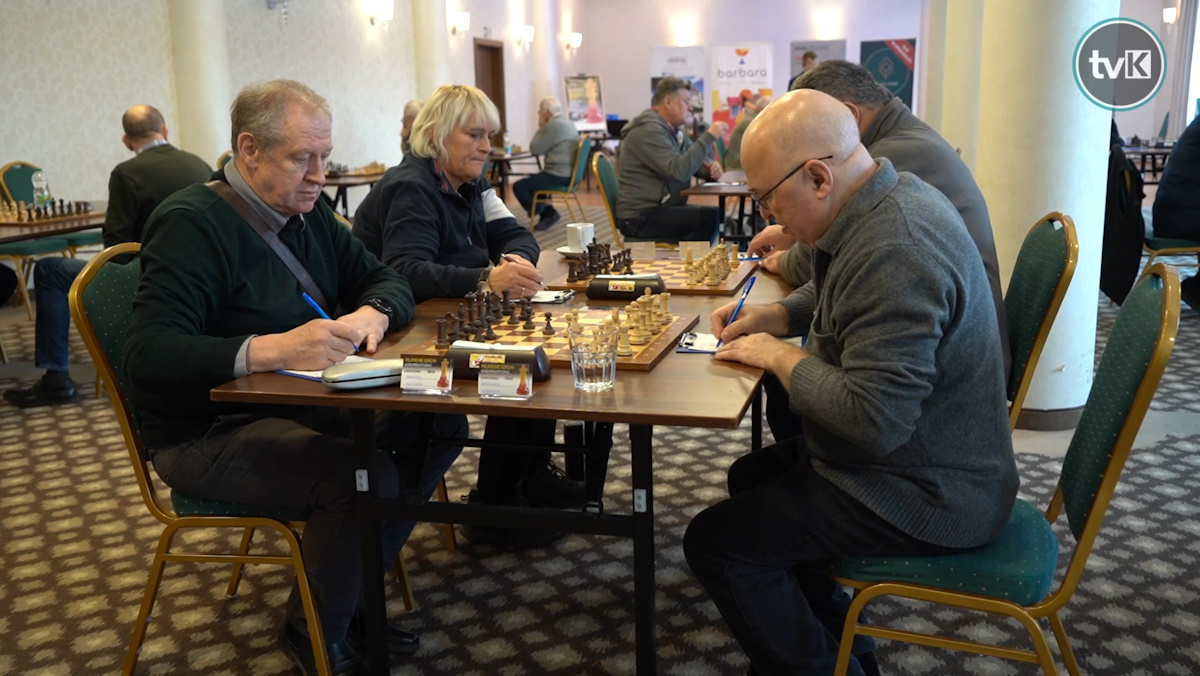 Polanickie Szachy w Kolorowym Szkle