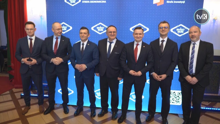 Uroczyste wręczenie decyzji o wsparciu dla przedsiębiorców przez WSSE Invest Park