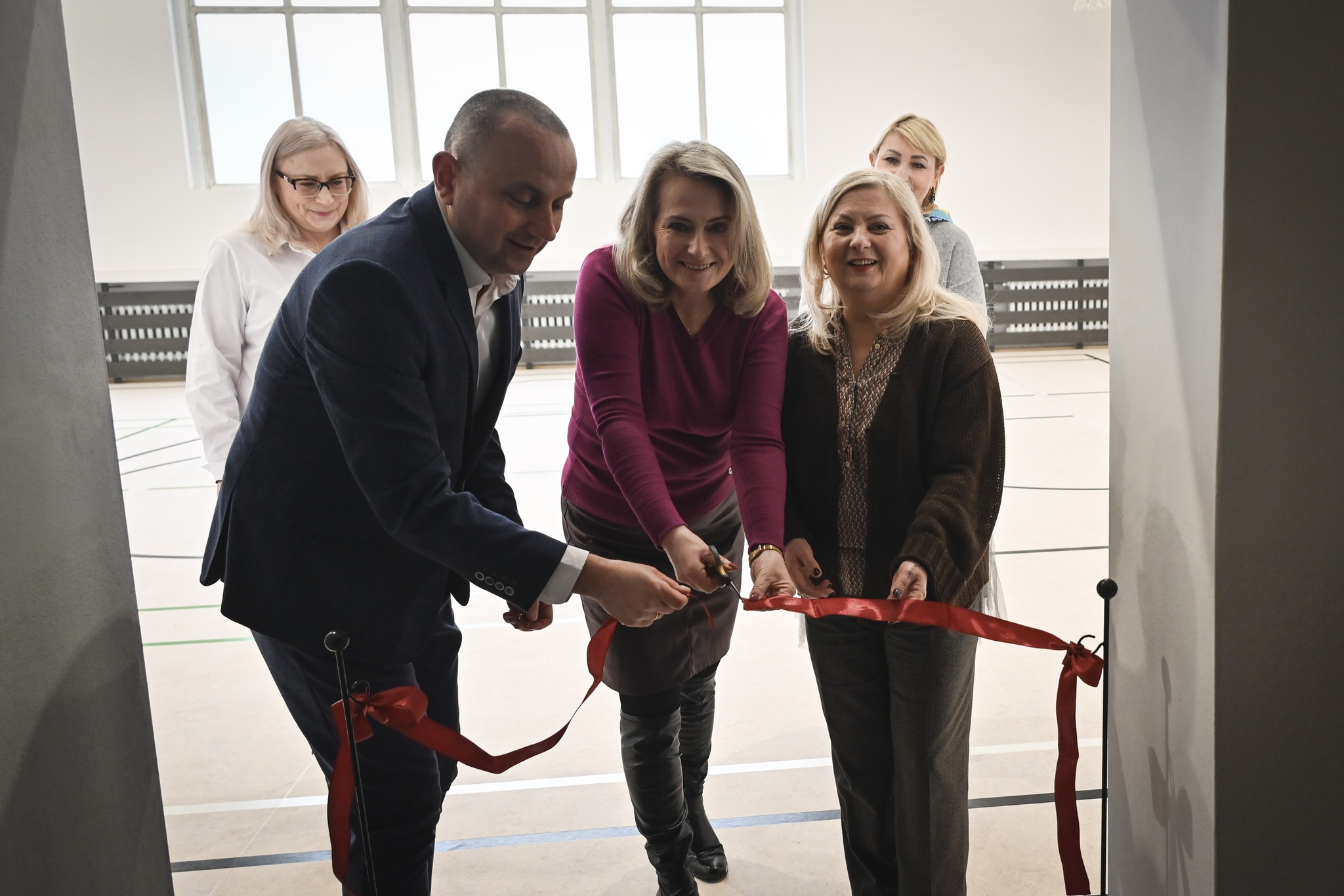 Sala gimnastyczna w Kłodzkiej Szkole Przedsiębiorczości po remoncie. Inwestycja za 693 tys. zł po zniszczeniach powodziowych