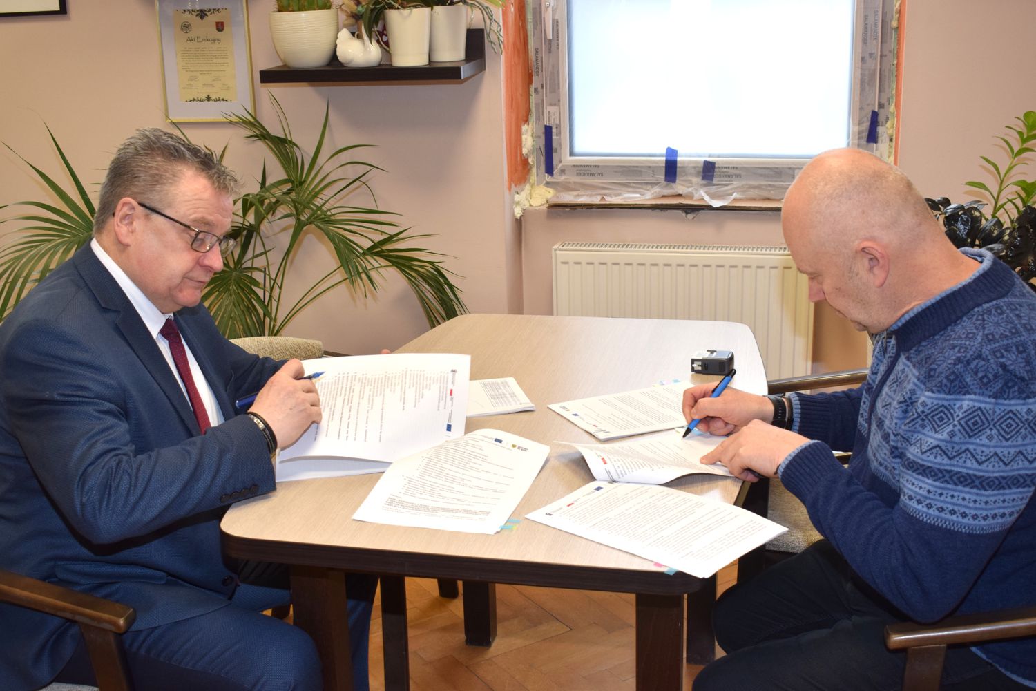 Gmina Kłodzko: umowa na budowę nowoczesnej remizy dla OSP Szalejów Dolny podpisana!