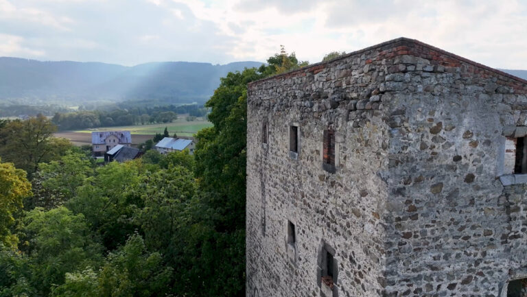 Bystrym Szlakiem – Odcinek 16 Stara Łomnica i Fort Fryderyka