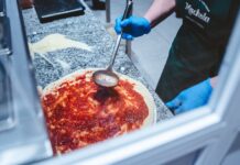 Dziś Międzynarodowy Dzień Pizzy