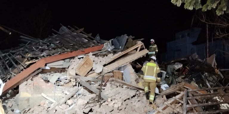 Nocna eksplozja w Polanicy-Zdroju. Wybuch gazu zniszczył dom przy ul. Rybnej