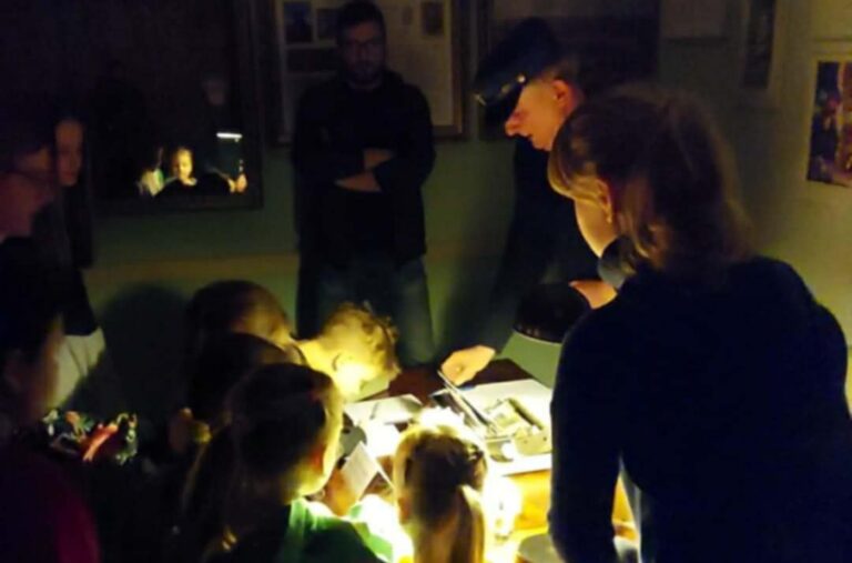 Nocne zwiedzanie Muzeum Zabawek w Kudowie-Zdroju