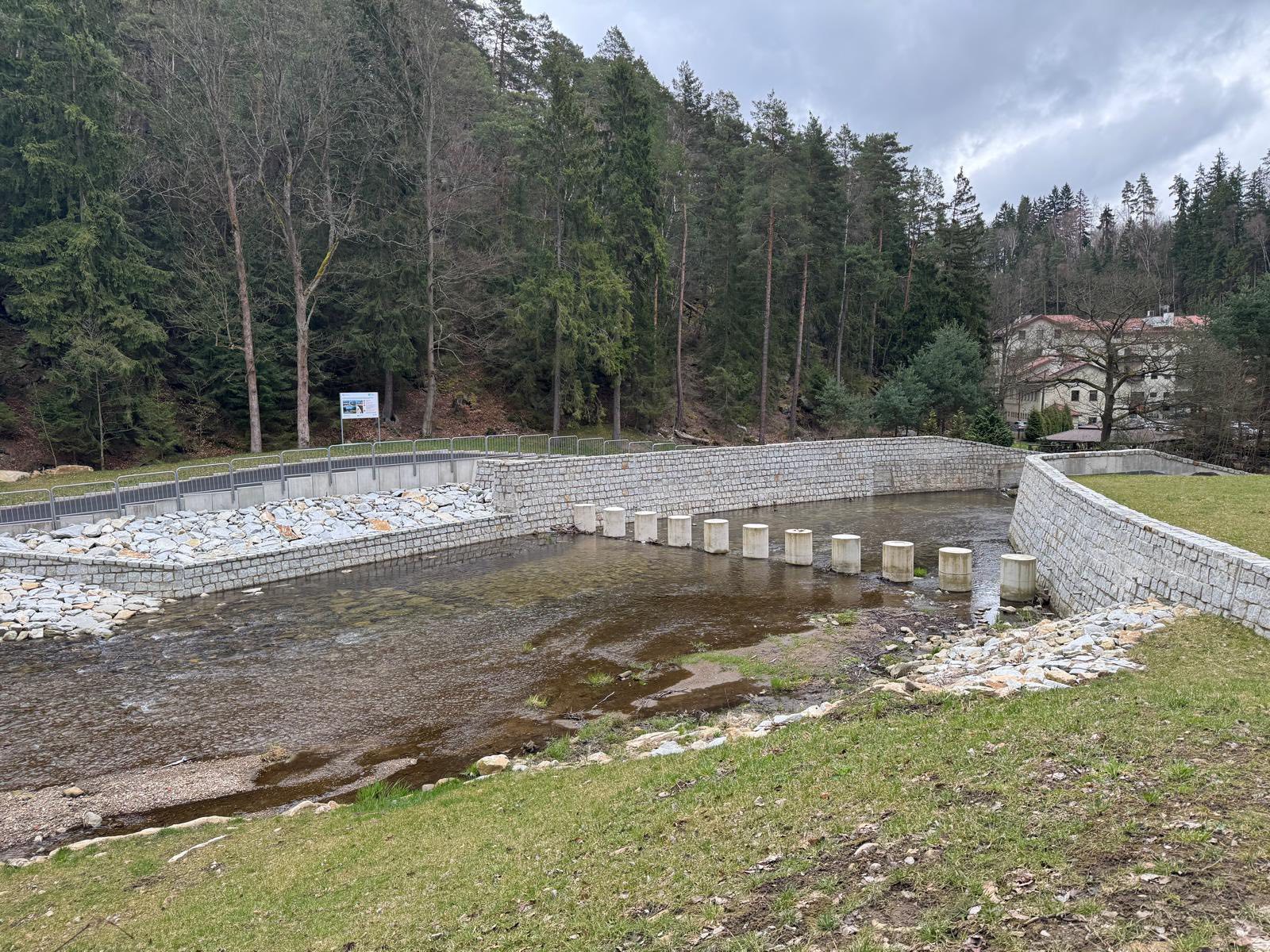 Wody Polskie zabezpieczą Duszniki-Zdrój i Szczytną przed powodzią. 130 mln zł na ochronę mieszkańców i zabytkowej papierni