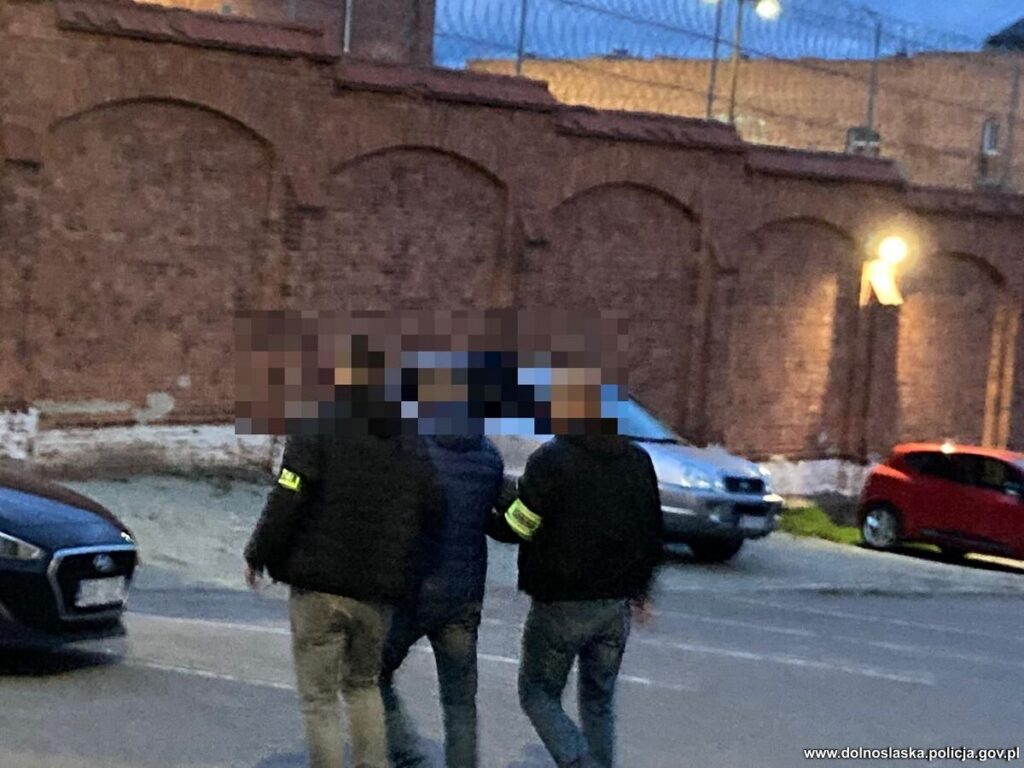 Ponad 650 tys. sztuk papierosów bez akcyzy. Zatrzymany 59-latek naraził Skarb Państwa na straty bliskie 850 tys. zł