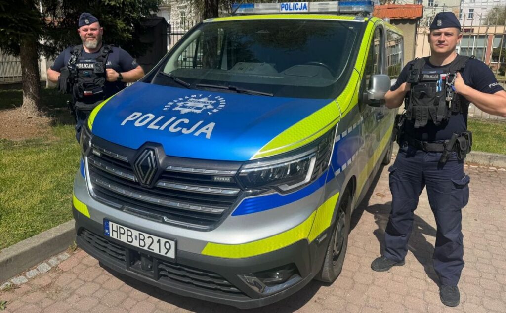 Weszli przez okno i uratowali życie. Kłodzcy policjanci zdążyli na czas