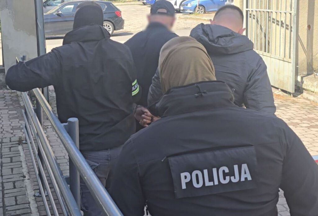 Blisko 4 kg narkotyków i 41-latek za kratami. Kryminalni z Kłodzka rozbili narkotykowy proceder