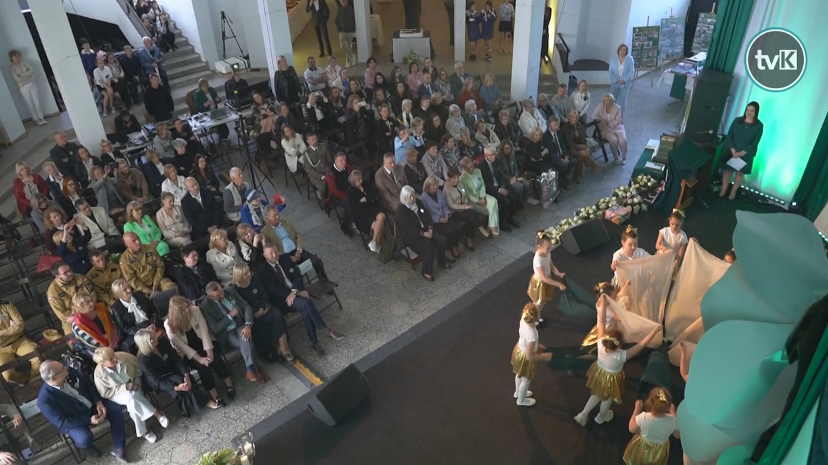 80-lecie SP nr 2 im. Jana Pawła II w Kłodzku