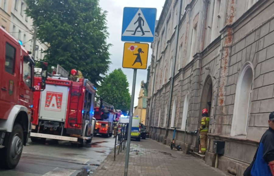 Pożar mieszkania przy ul. Łukasińskiego w Kłodzku